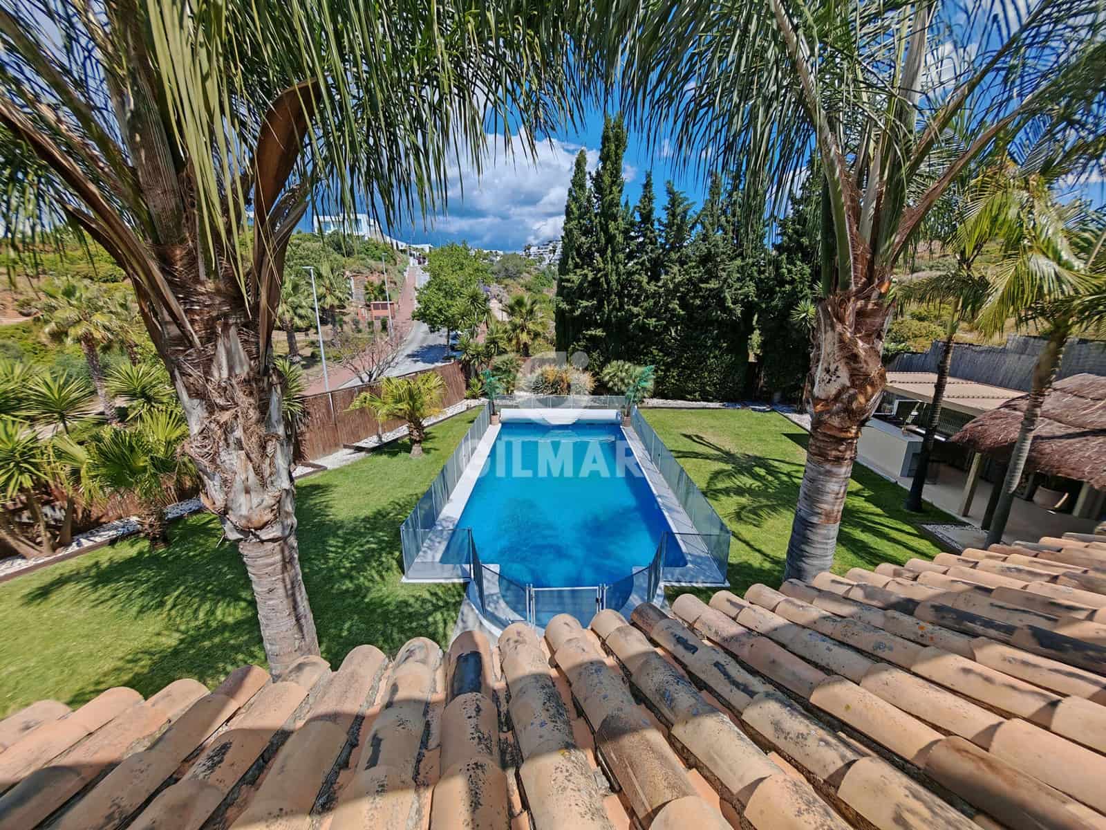 4 sypialnia Willa na sprzedaż w Marbella z basenem garażem - 1 995 000 € (Ref: 9227935)