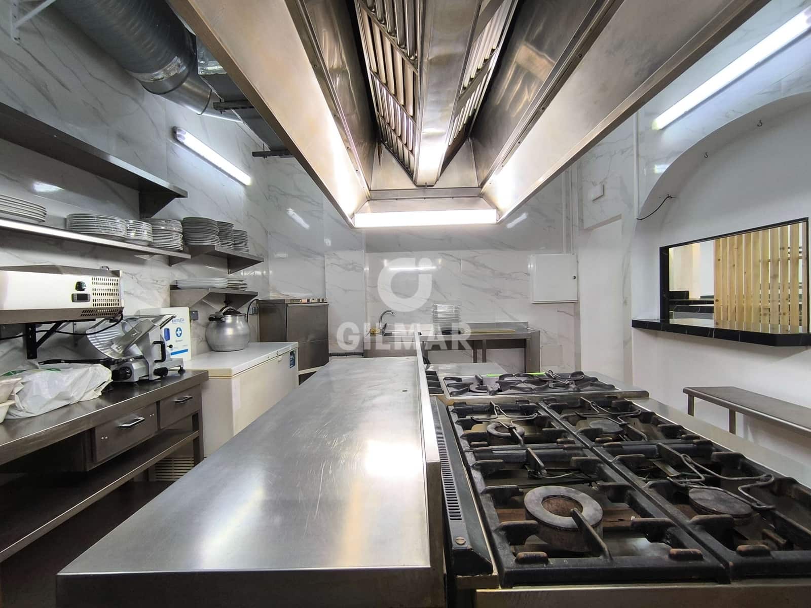 Erhverv til salg i Marbella - € 450.000 (Ref: 9227936)