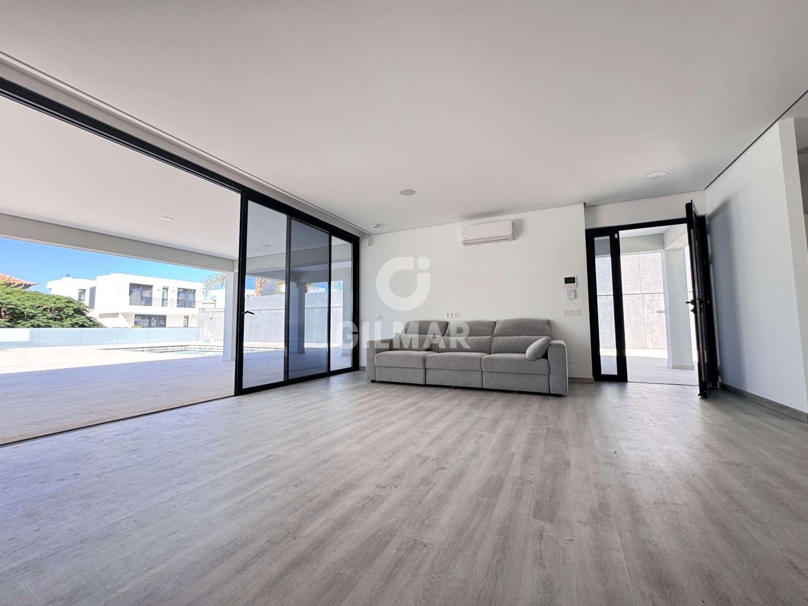 4 soverom Villa til salgs i El Madronal med svømmebasseng garasje - € 1 850 000 (Ref: 9228033)