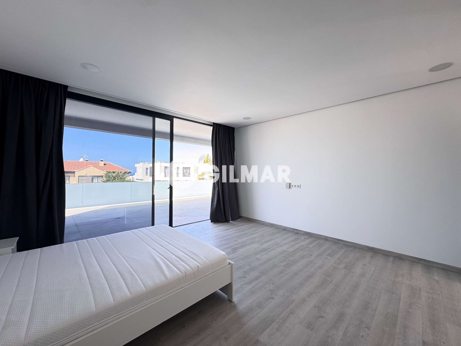 4 soveværelse Villa til salg i El Madronal med swimmingpool garage - € 1.750.000 (Ref: 9228033)