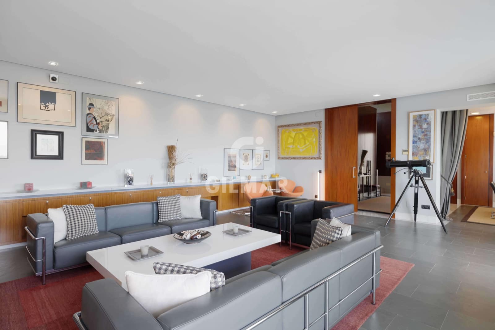 5 sypialnia Willa na sprzedaż w Marbella z basenem garażem - 3 500 000 € (Ref: 9228034)