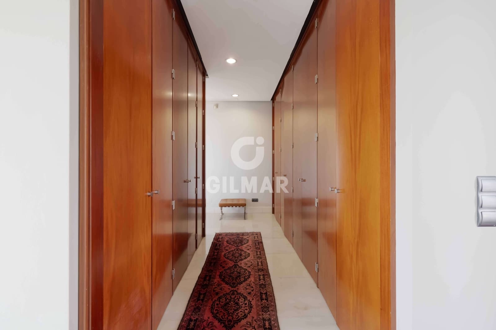 5 sypialnia Willa na sprzedaż w Marbella z basenem garażem - 3 500 000 € (Ref: 9228034)