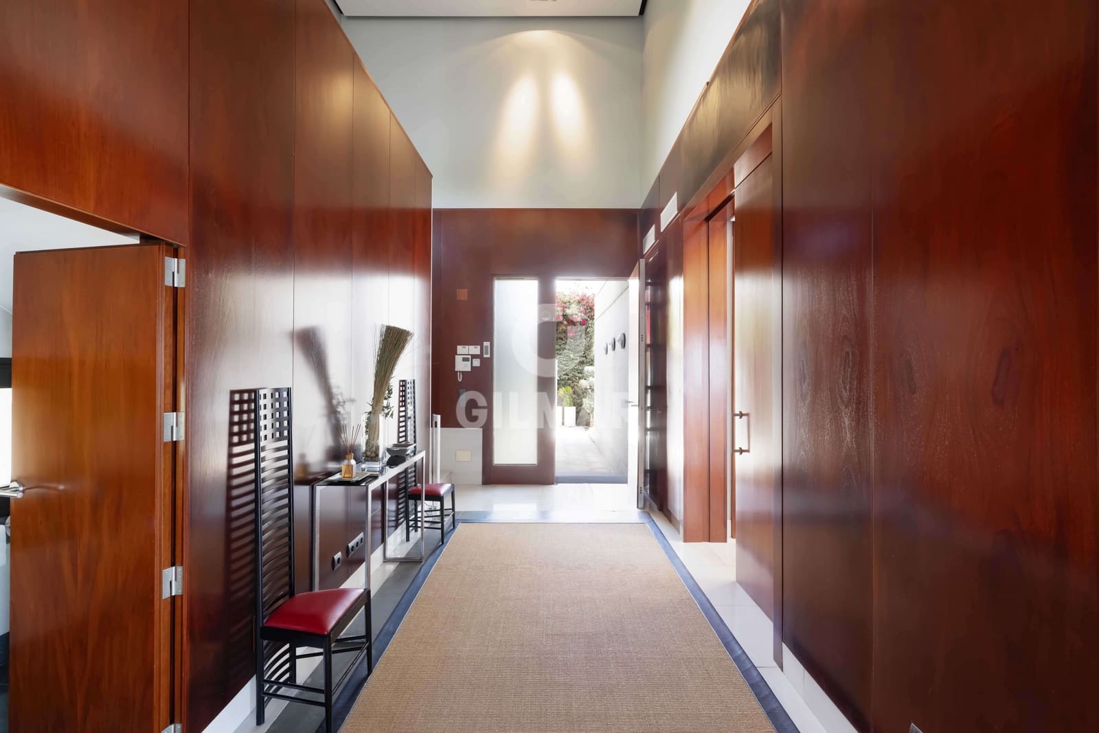 5 sypialnia Willa na sprzedaż w Marbella z basenem garażem - 3 500 000 € (Ref: 9228034)