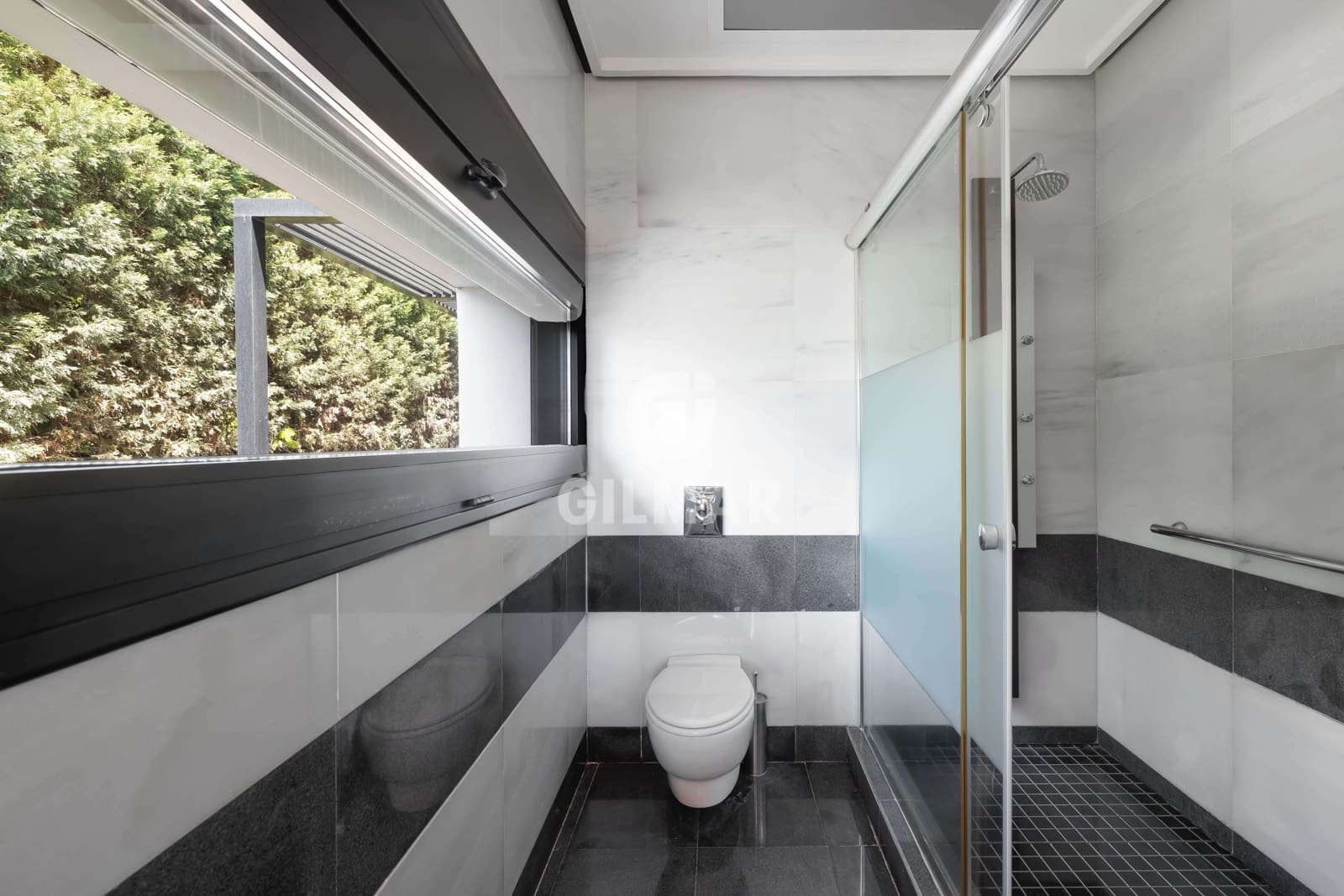 5 sypialnia Willa na sprzedaż w Marbella z basenem garażem - 3 500 000 € (Ref: 9228034)