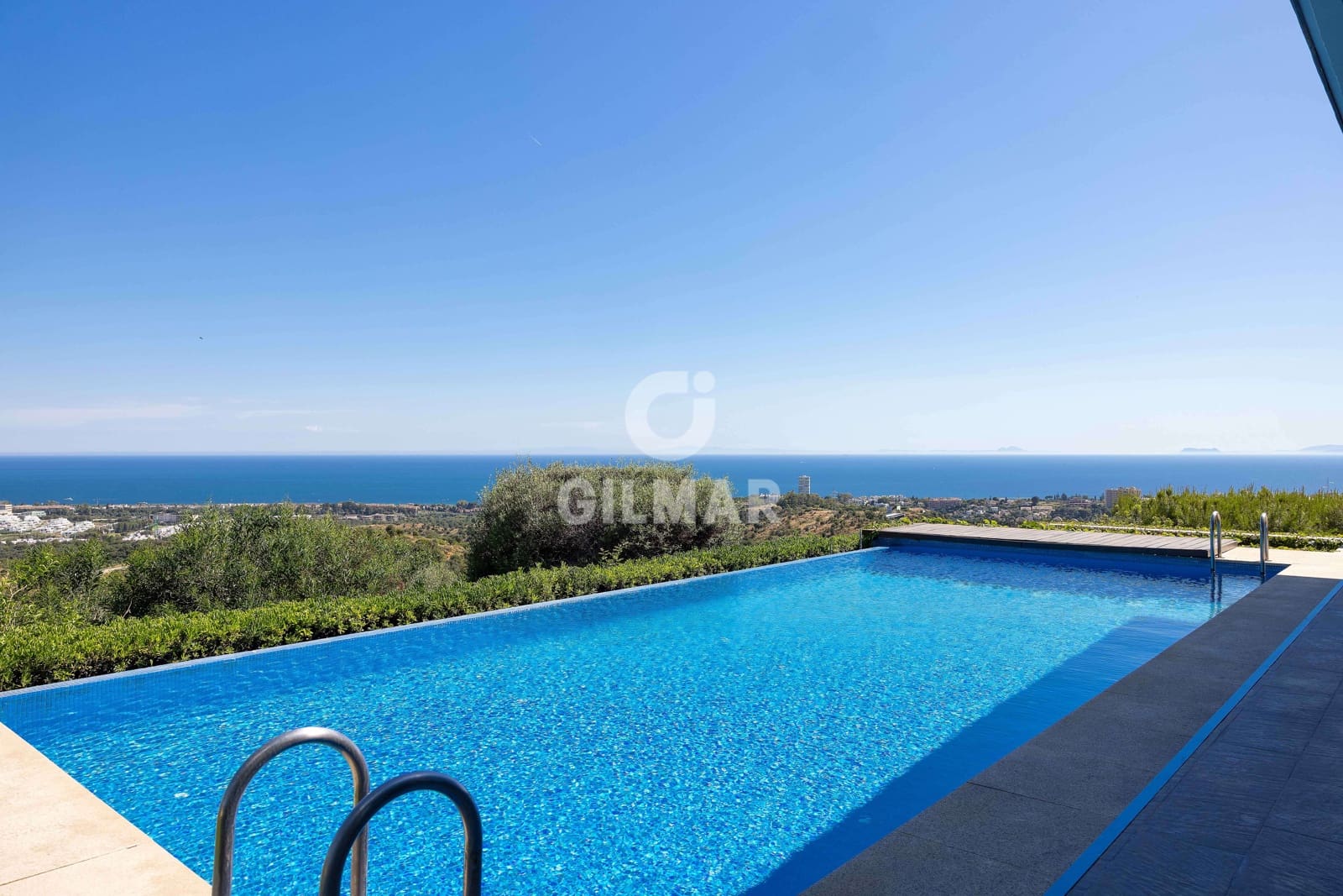 5 sypialnia Willa na sprzedaż w Marbella z basenem garażem - 3 500 000 € (Ref: 9228034)