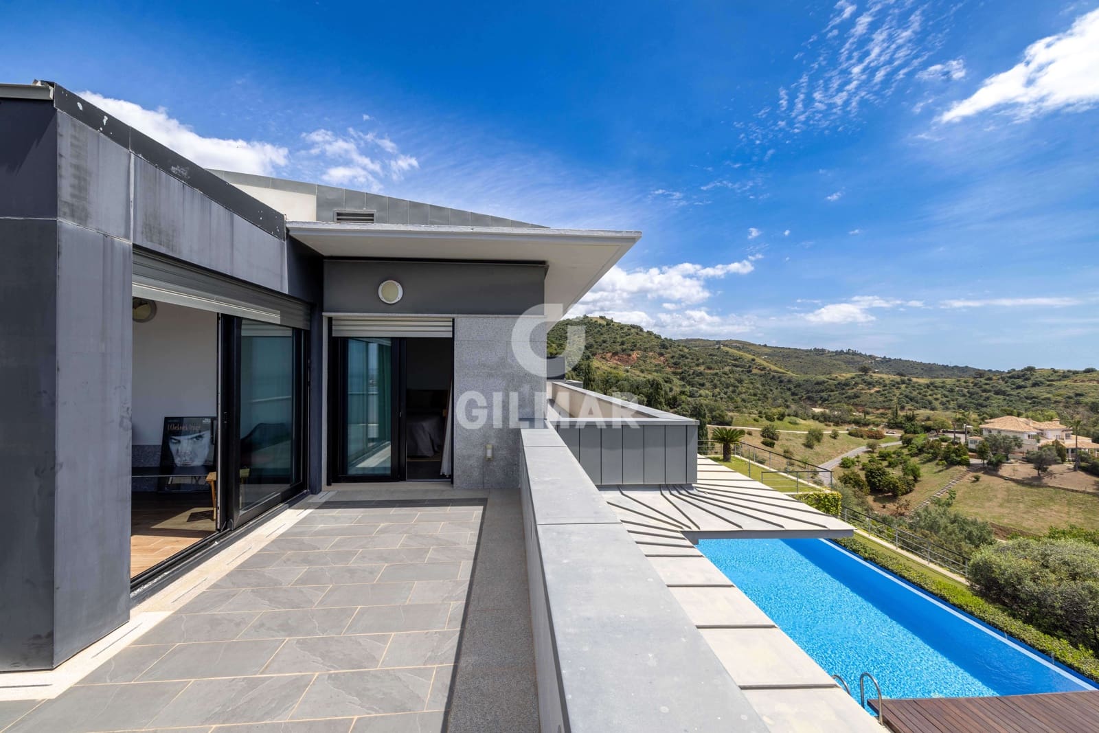 5 sypialnia Willa na sprzedaż w Marbella z basenem garażem - 3 500 000 € (Ref: 9228034)