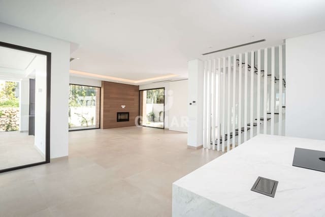 5 sypialnia Willa na sprzedaż w La Merced, Marbella z basenem garażem - 4 200 000 € (Ref: 9228036)