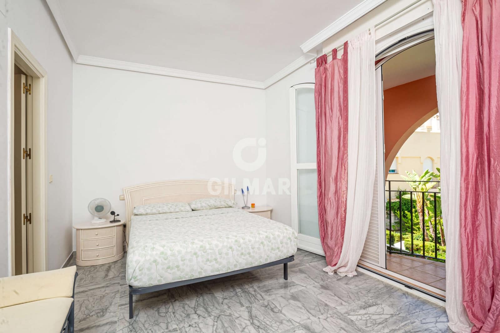 3 soveværelse Rækkehus til salg i Marbella med swimmingpool garage - € 1.190.000 (Ref: 9228038)