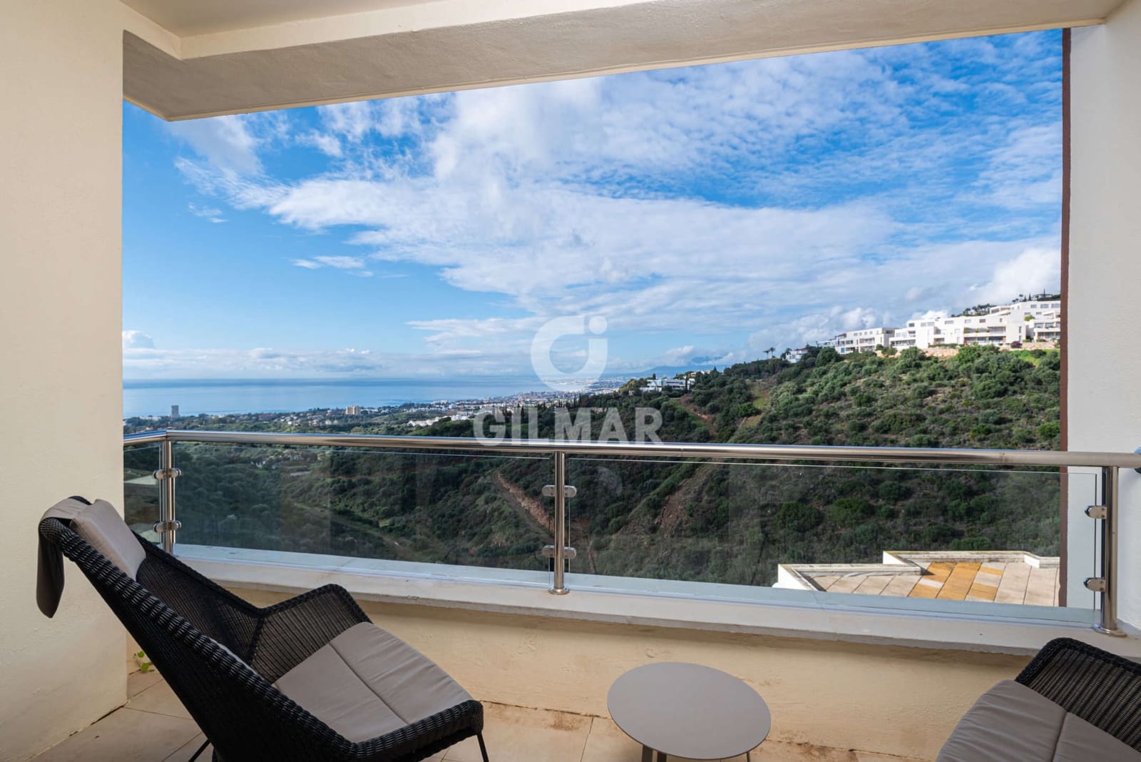 2 sovrum Lägenhet till salu i Los Monteros med pool garage - 370 000 € (Ref: 9228042)