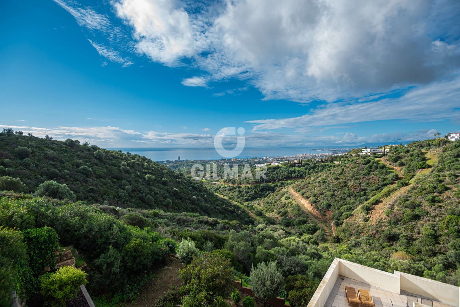 2 sovrum Lägenhet till salu i Los Monteros med pool garage - 370 000 € (Ref: 9228042)