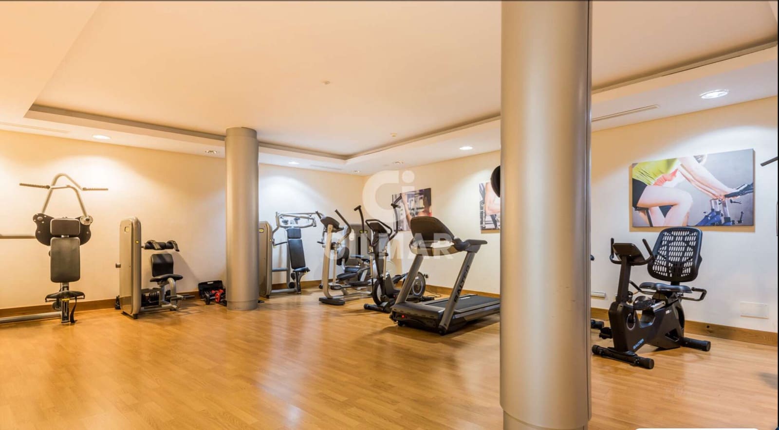 2 sovrum Lägenhet till salu i Los Monteros med pool garage - 370 000 € (Ref: 9228042)