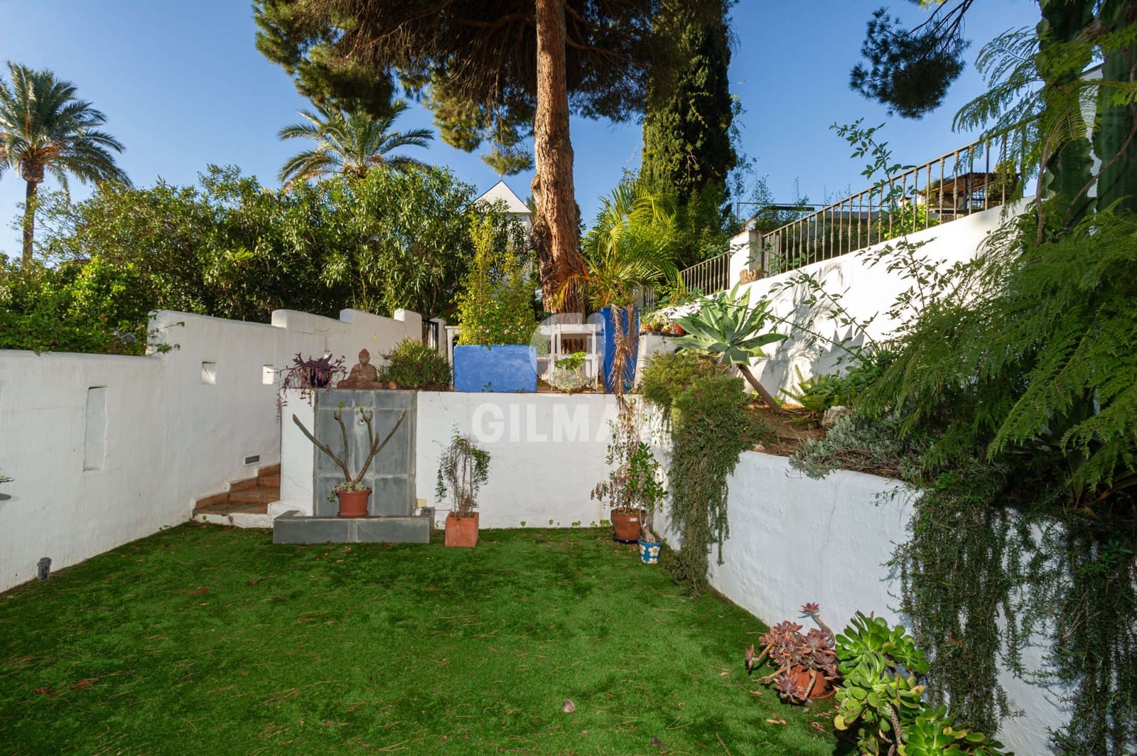 3 quarto Moradia Geminada para venda em Golden Mile com piscina - 595 000 € (Ref: 9228044)