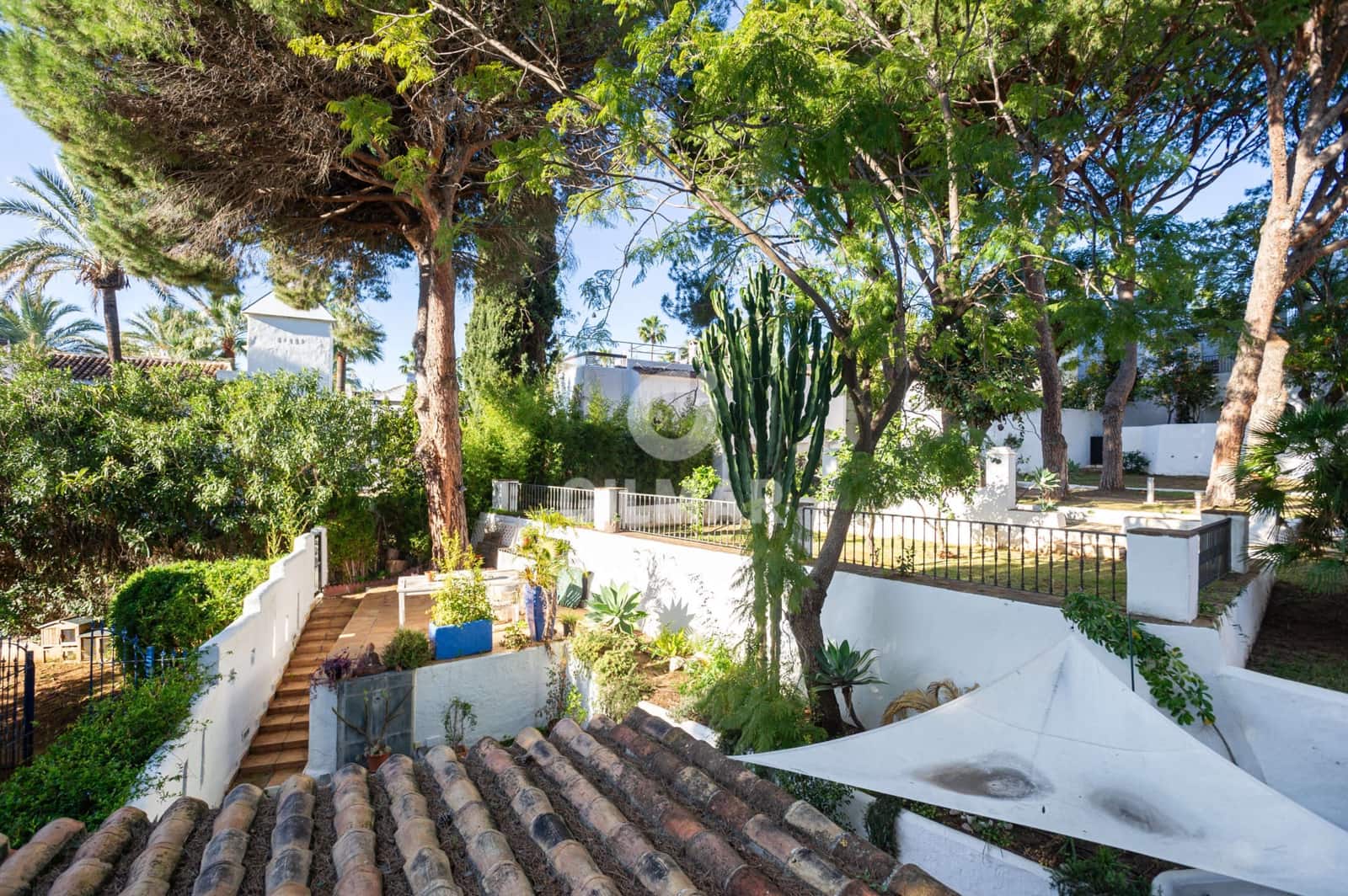 3 quarto Moradia Geminada para venda em Golden Mile com piscina - 595 000 € (Ref: 9228044)