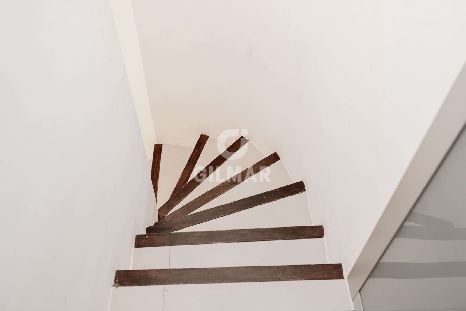 Pareado de 3 habitaciones en Golden Mile en venta con piscina - 550.000 € (Ref: 9228044)