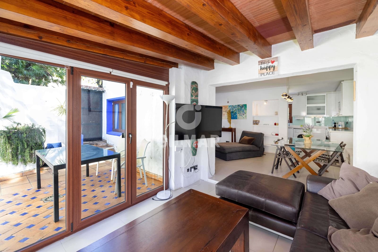 Pareado de 3 habitaciones en Golden Mile en venta con piscina - 550.000 € (Ref: 9228044)