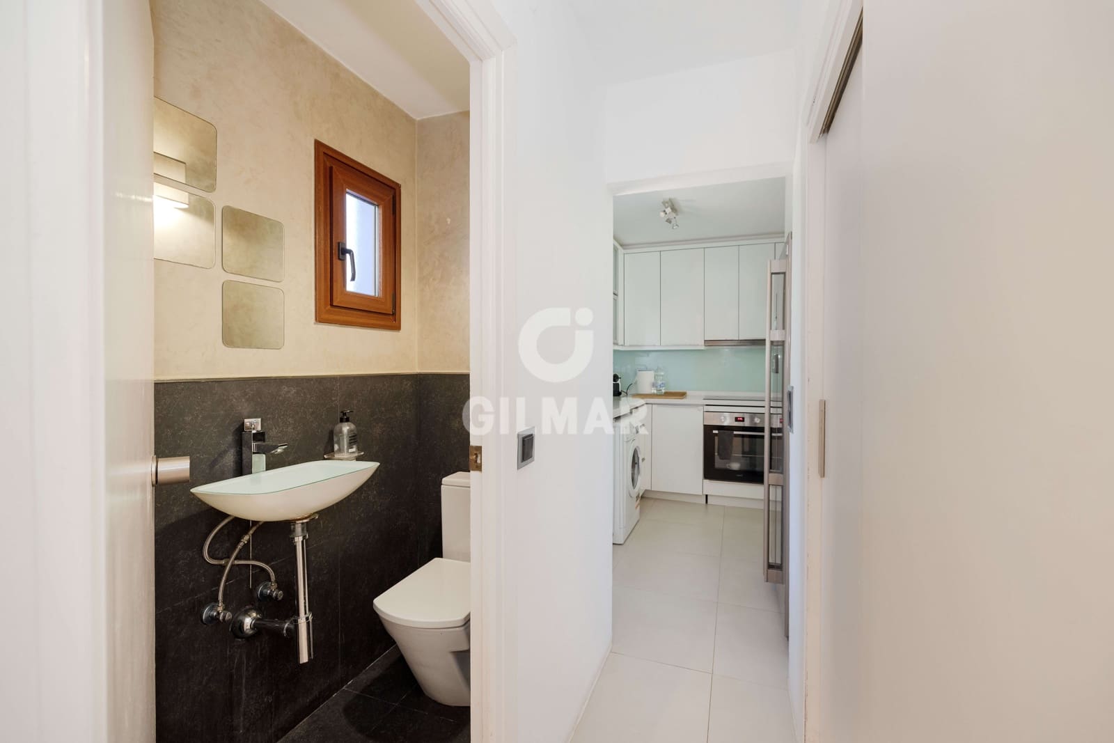 Pareado de 3 habitaciones en Golden Mile en venta con piscina - 550.000 € (Ref: 9228044)