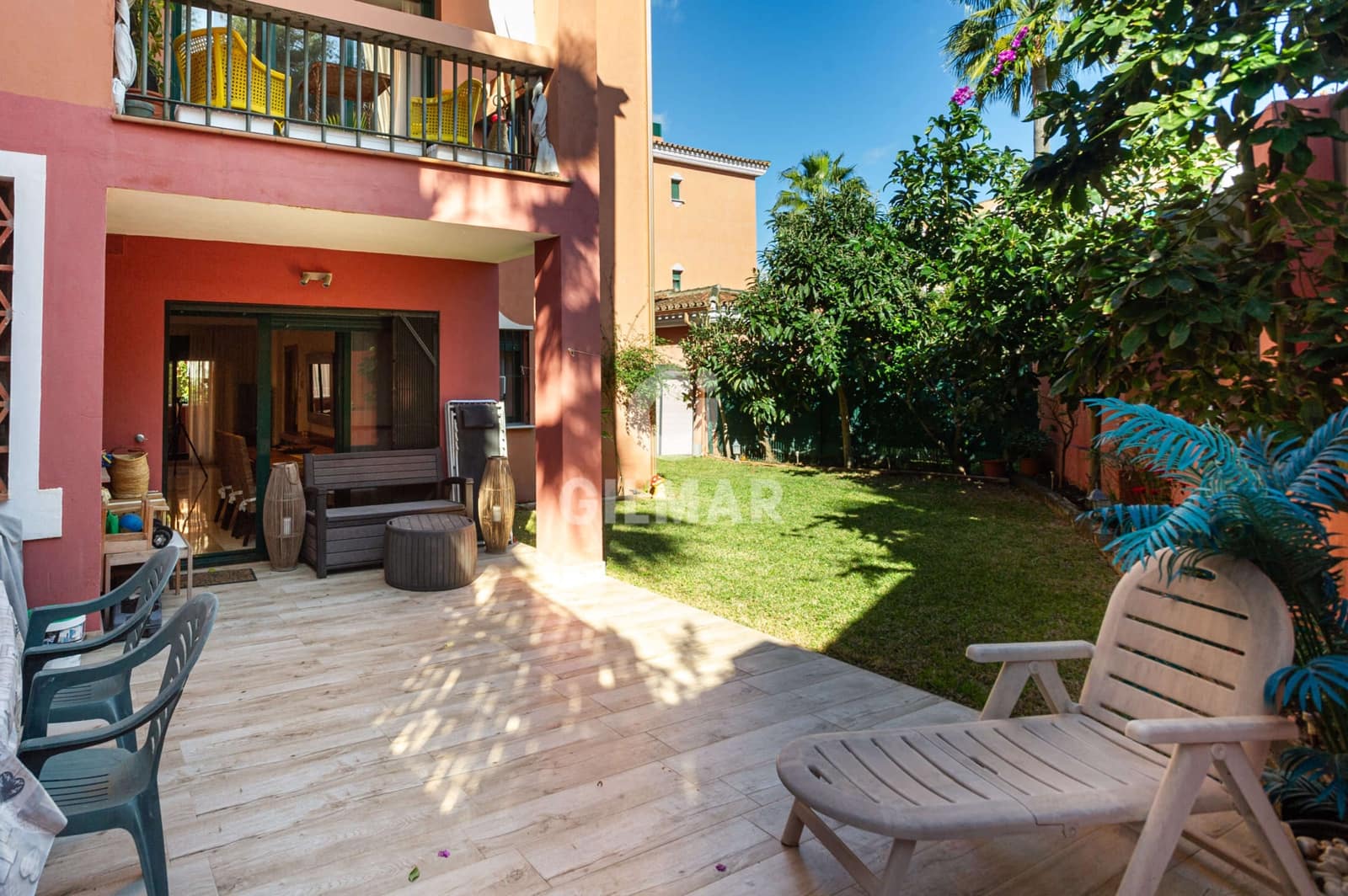 2 soveværelse Lejlighed til salg i Marbesa med swimmingpool garage - € 422.000 (Ref: 9228045)