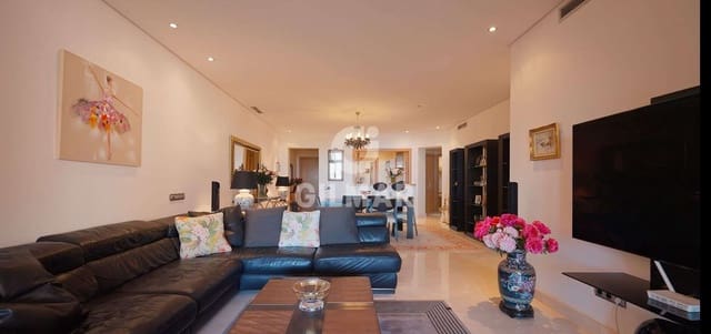 Piso de 3 habitaciones en Sierra Blanca, Marbella en venta con piscina garaje - 1.650.000 € (Ref: 9228046)