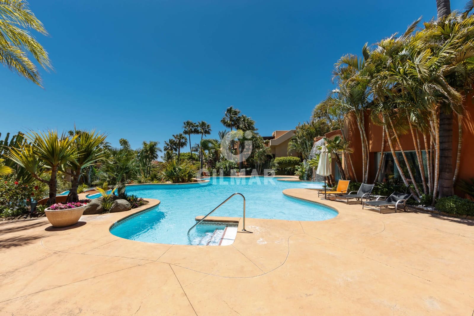 Piso de 3 habitaciones en Golden Mile en venta con piscina garaje - 1.650.000 € (Ref: 9228046)