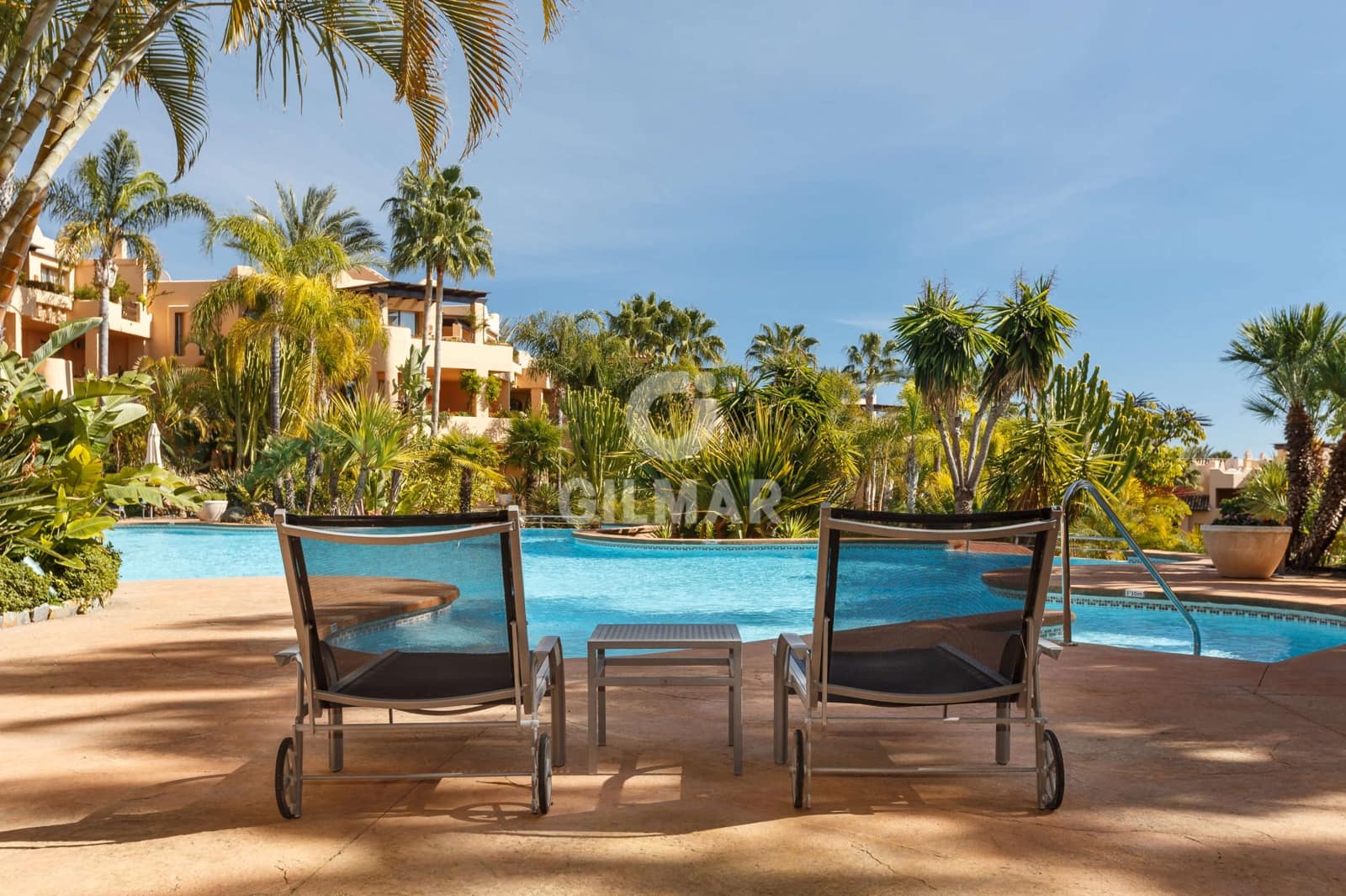 Piso de 3 habitaciones en Golden Mile en venta con piscina garaje - 1.650.000 € (Ref: 9228046)