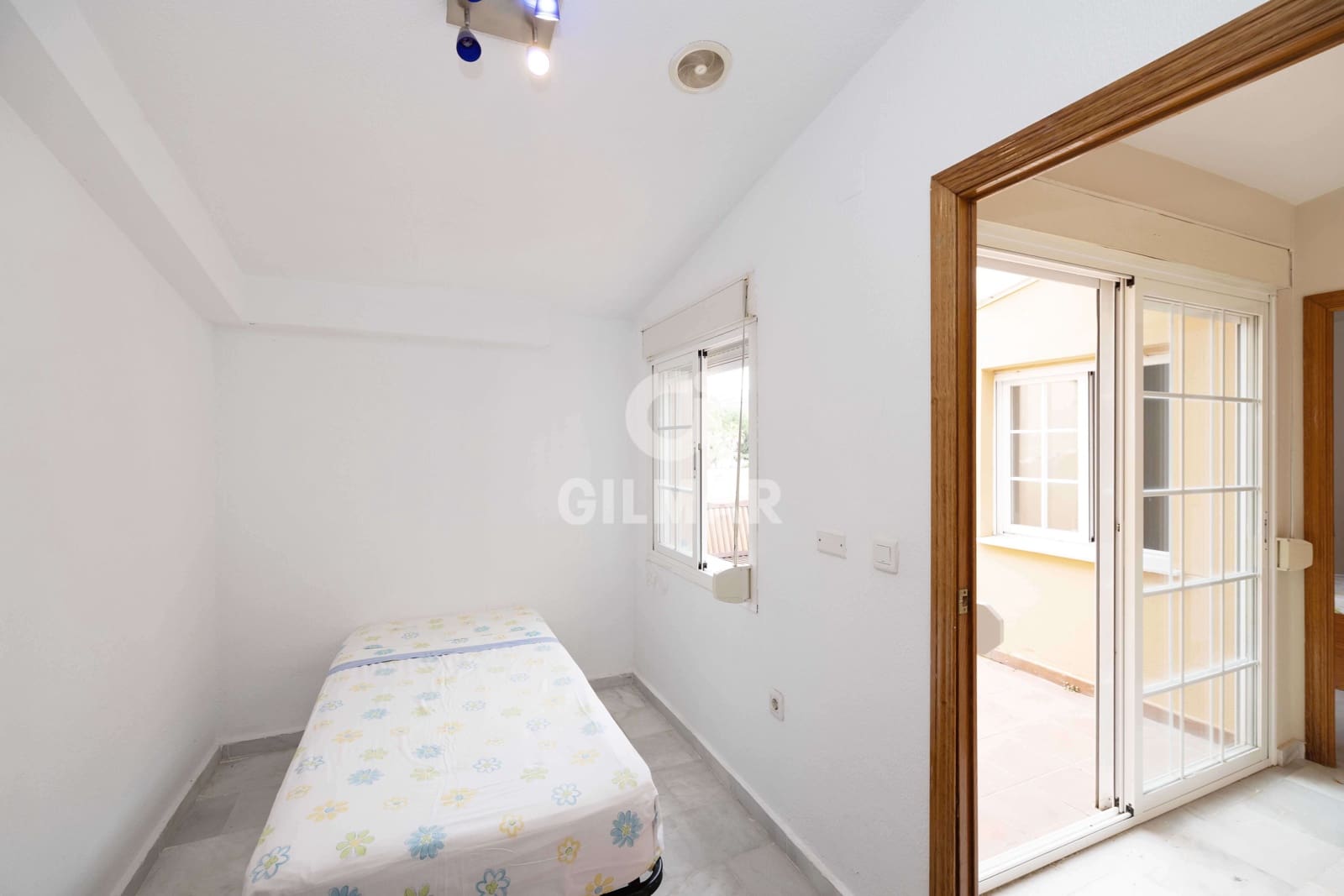 3 sypialnia Penthouse na sprzedaż w Costabella z basenem garażem - 440 000 € (Ref: 9228047)