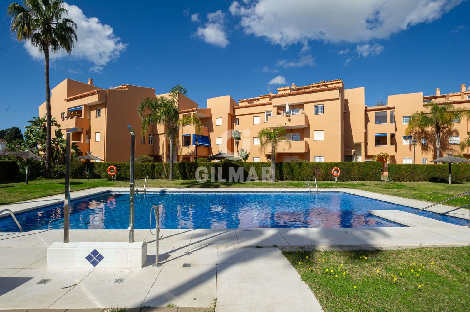 3 sypialnia Penthouse na sprzedaż w Costabella z basenem garażem - 440 000 € (Ref: 9228047)