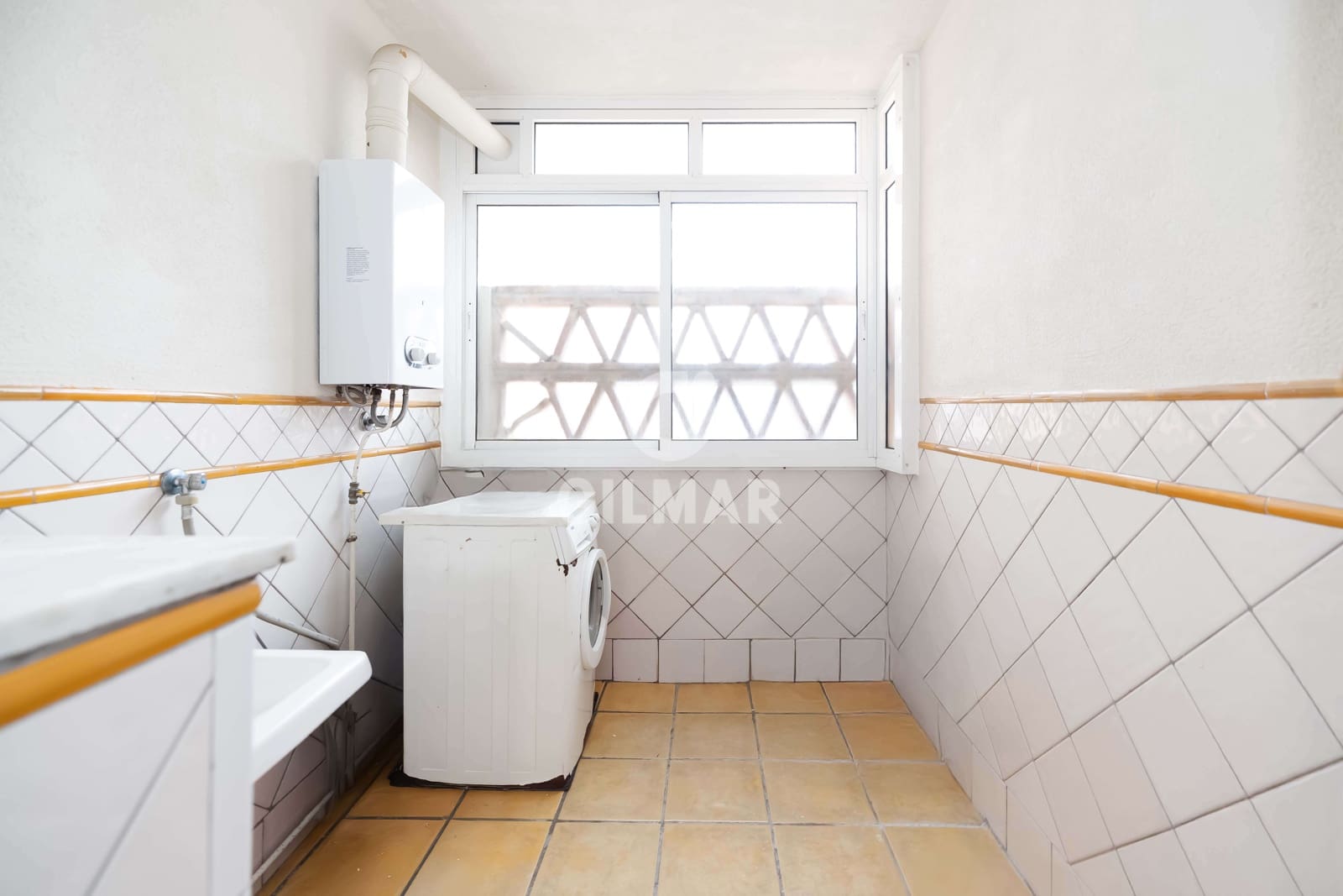 3 sypialnia Penthouse na sprzedaż w Costabella z basenem garażem - 440 000 € (Ref: 9228047)