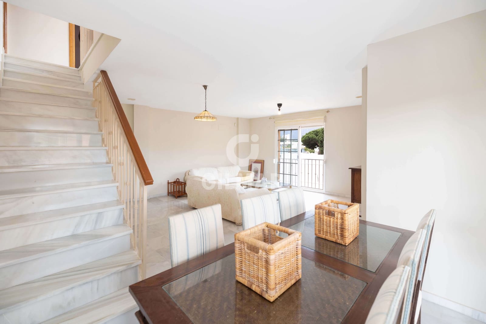 3 sypialnia Penthouse na sprzedaż w Costabella z basenem garażem - 440 000 € (Ref: 9228047)