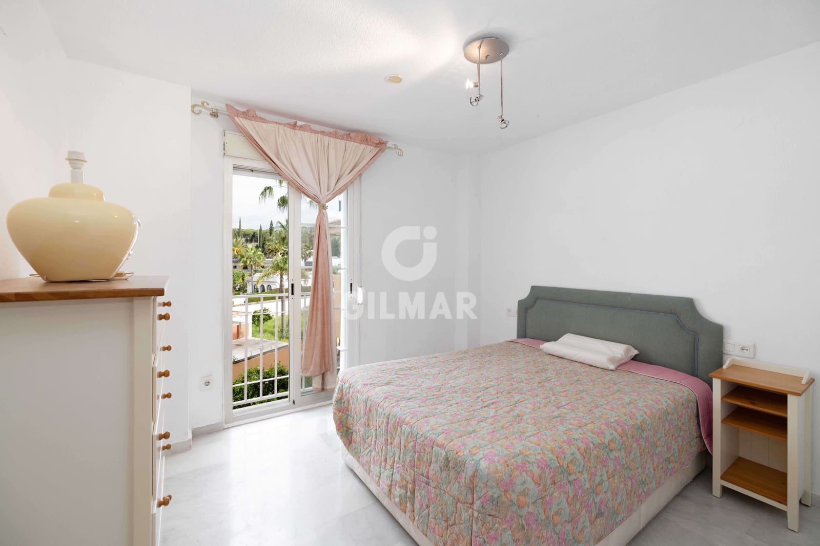 3 sypialnia Penthouse na sprzedaż w Costabella z basenem garażem - 440 000 € (Ref: 9228047)