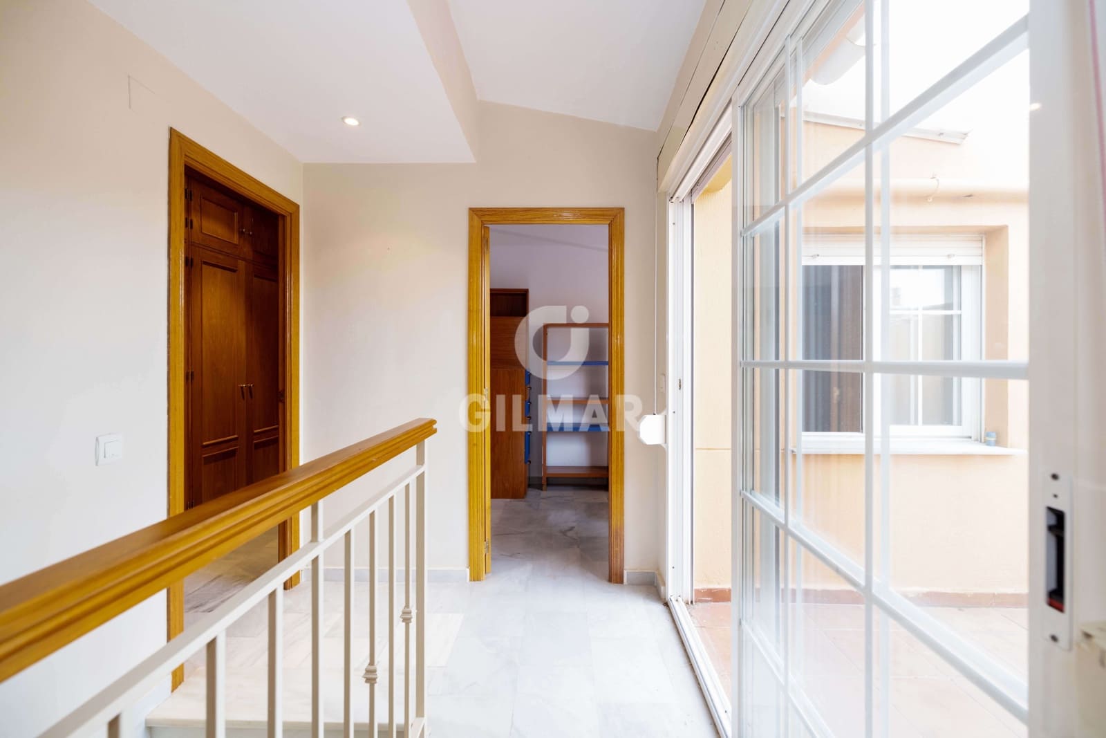 3 sypialnia Penthouse na sprzedaż w Costabella z basenem garażem - 440 000 € (Ref: 9228047)