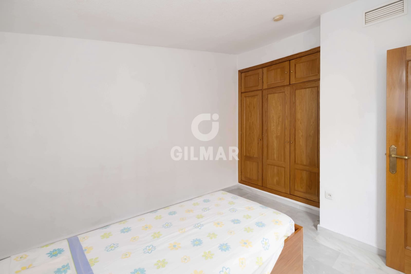 3 sypialnia Penthouse na sprzedaż w Costabella z basenem garażem - 440 000 € (Ref: 9228047)