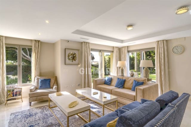 5 soverom Villa til salgs i Costabella, Marbella med svømmebasseng garasje - € 4 250 000 (Ref: 9228048)