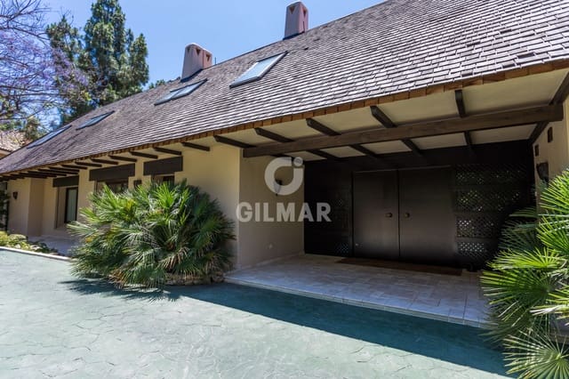 Chalet de 6 habitaciones en Río Real, Marbella en venta con piscina garaje - 4.350.000 € (Ref: 9229121)