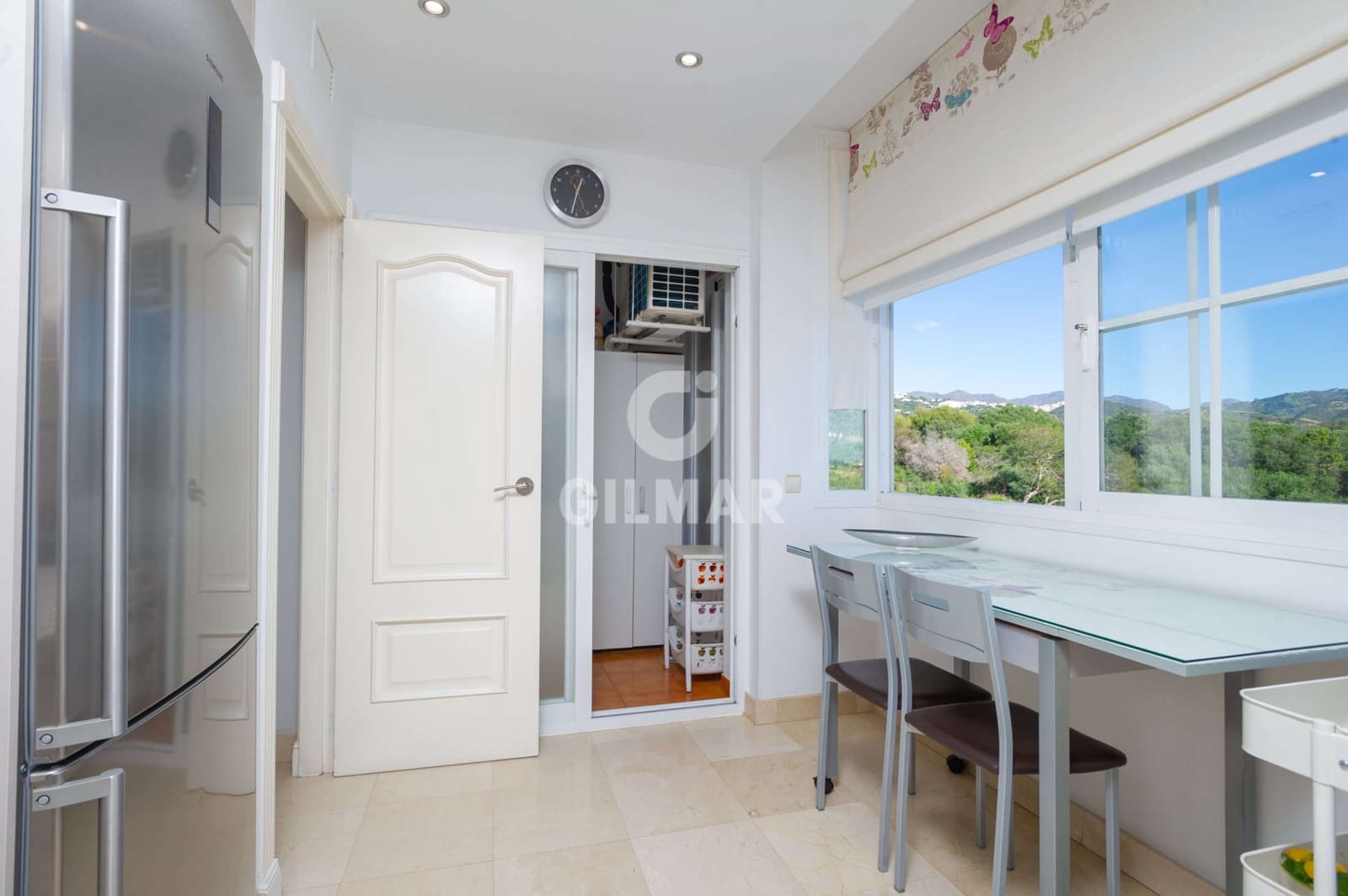 2 sypialnia Mieszkanie na sprzedaż w Rio Real z basenem garażem - 750 000 € (Ref: 9229123)