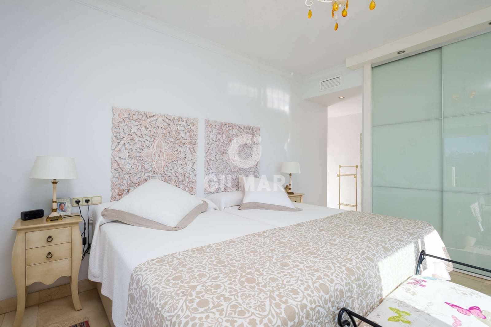 2 sypialnia Mieszkanie na sprzedaż w Rio Real z basenem garażem - 750 000 € (Ref: 9229123)