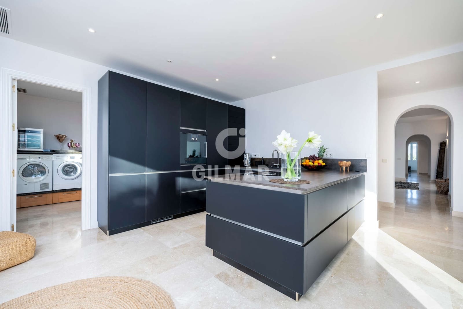 6 soverom Villa til salgs i Marbella med svømmebasseng garasje - € 4 000 000 (Ref: 9229128)