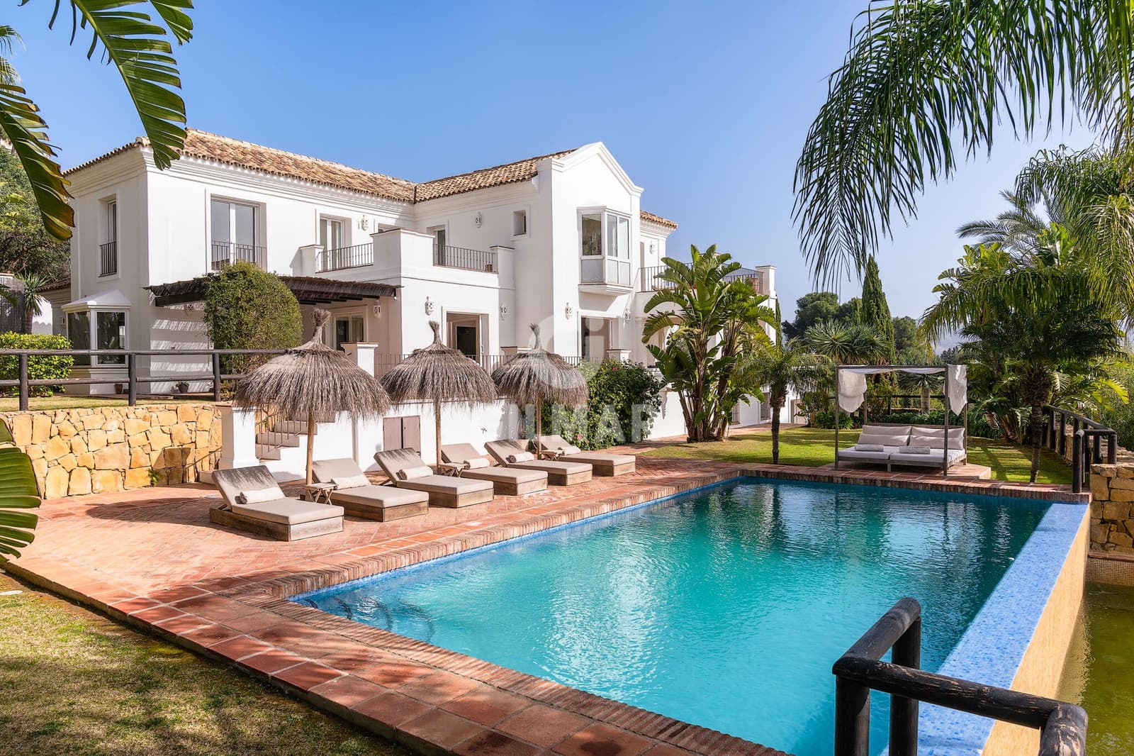 6 soverom Villa til salgs i Marbella med svømmebasseng garasje - € 4 000 000 (Ref: 9229128)