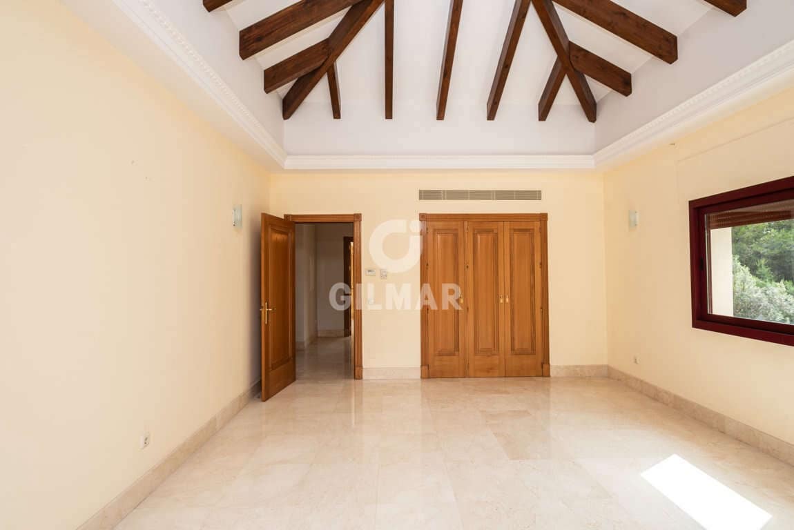 Chalet de 5 habitaciones en Marbella en venta con piscina garaje - 4.900.000 € (Ref: 9229129)