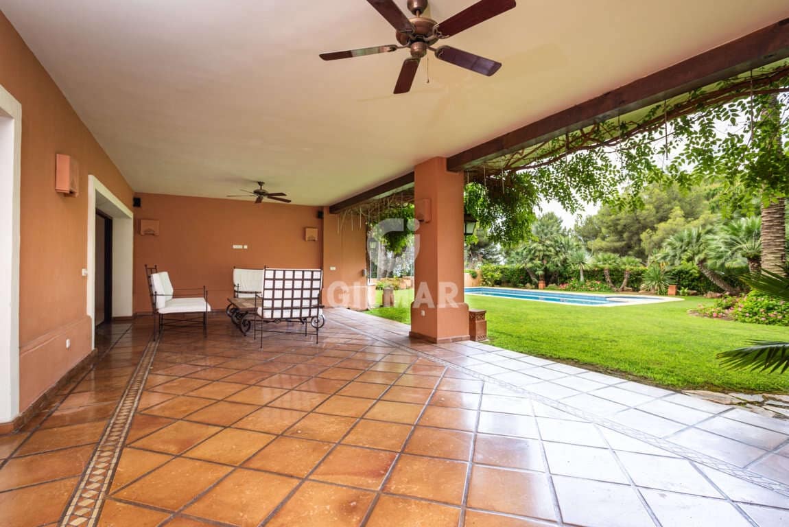 Chalet de 5 habitaciones en Marbella en venta con piscina garaje - 4.900.000 € (Ref: 9229129)