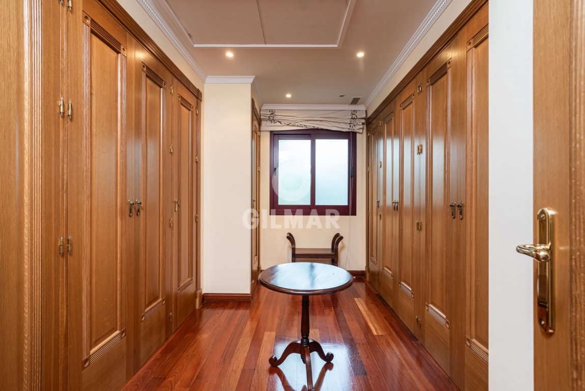 Chalet de 5 habitaciones en Marbella en venta con piscina garaje - 4.900.000 € (Ref: 9229129)