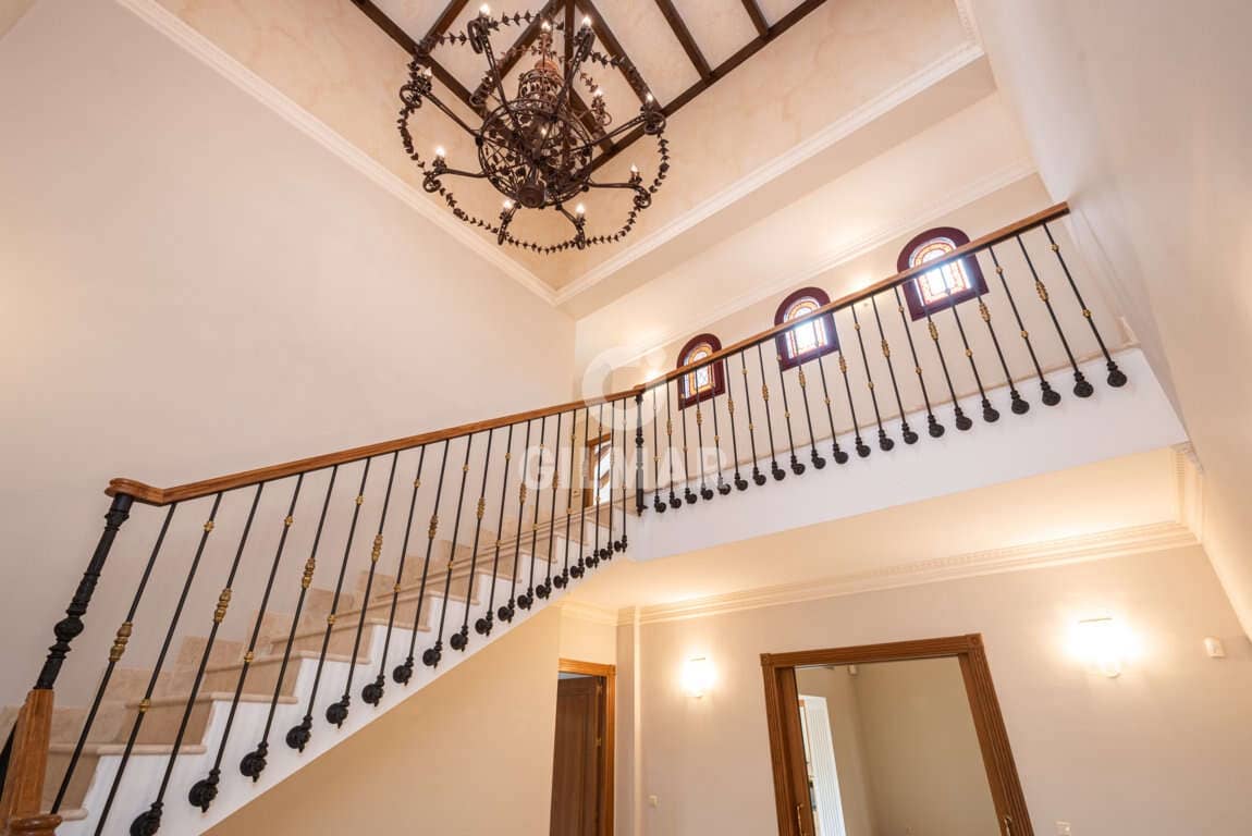 Chalet de 5 habitaciones en Marbella en venta con piscina garaje - 4.900.000 € (Ref: 9229129)