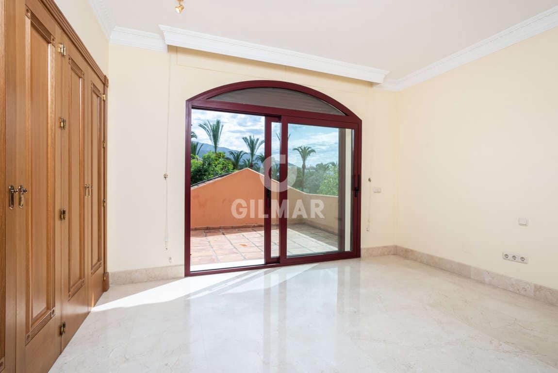 Chalet de 5 habitaciones en Marbella en venta con piscina garaje - 4.900.000 € (Ref: 9229129)