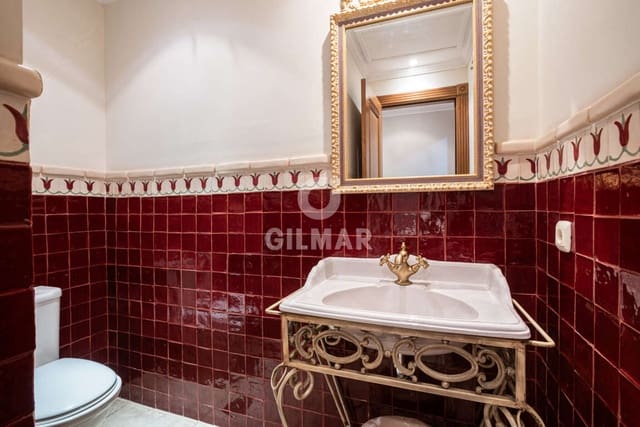 5 bedroom Villa for sale in Sierra Blanca, Marbella with pool garage - € 4,900,000 (Ref: 9229129)