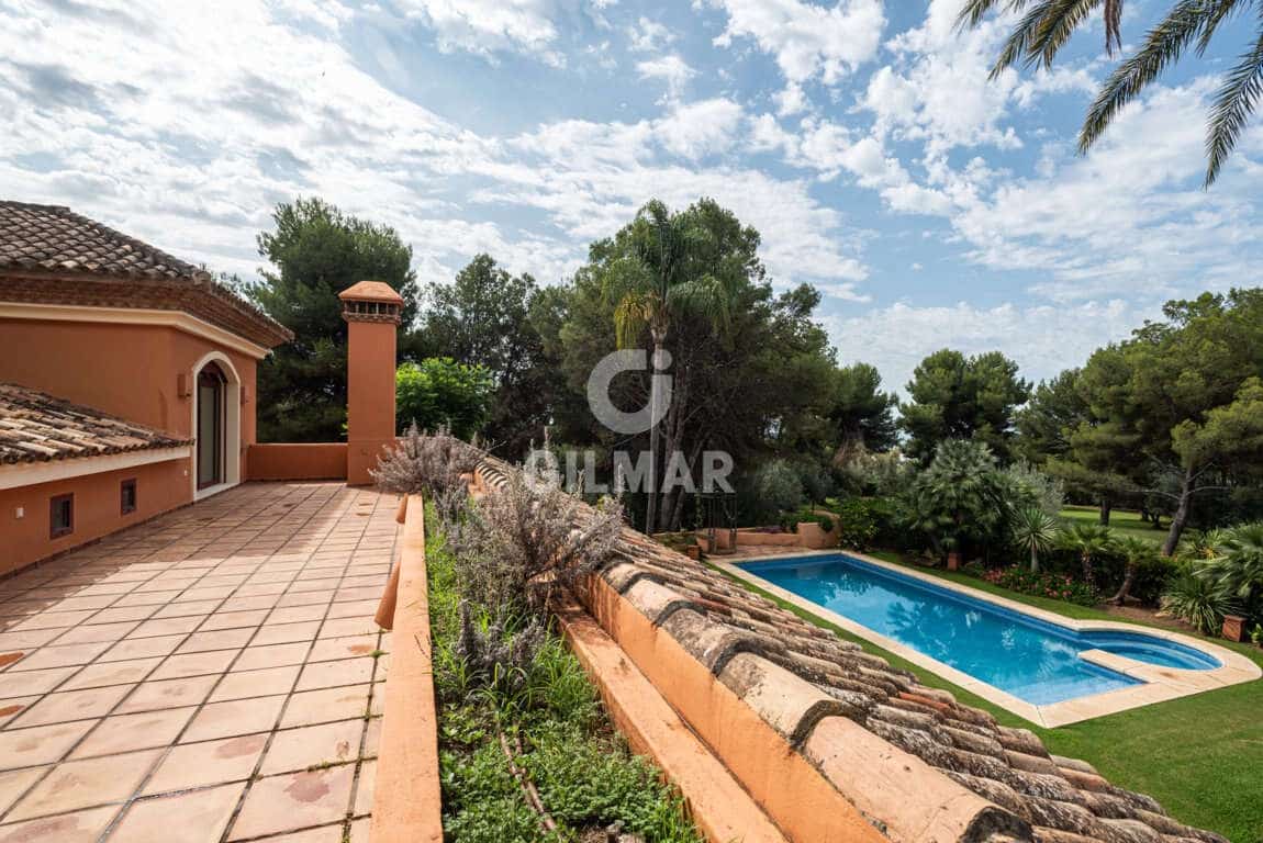 Chalet de 5 habitaciones en Marbella en venta con piscina garaje - 4.900.000 € (Ref: 9229129)