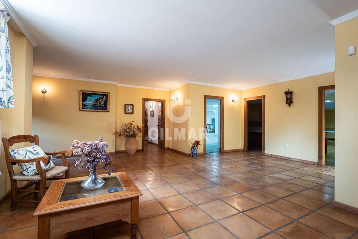 Chalet de 5 habitaciones en Marbella en venta con piscina garaje - 4.900.000 € (Ref: 9229129)