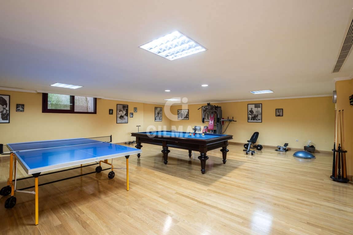 Chalet de 5 habitaciones en Marbella en venta con piscina garaje - 4.900.000 € (Ref: 9229129)