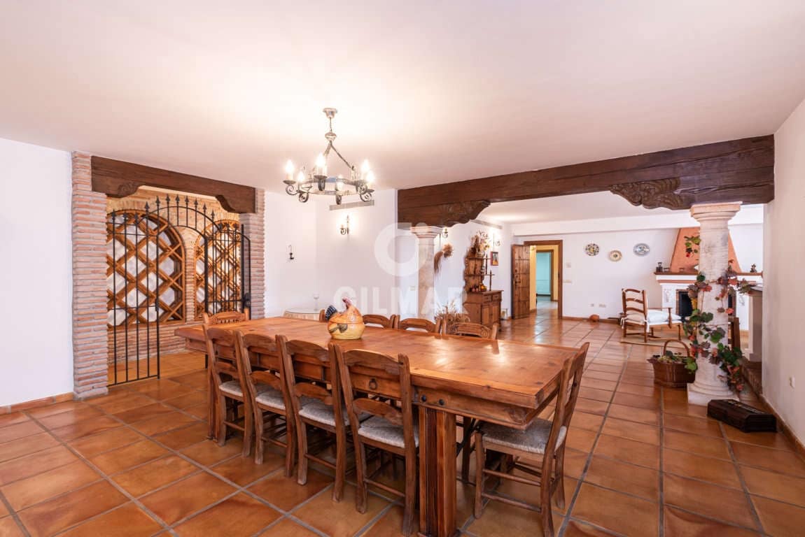 Chalet de 5 habitaciones en Marbella en venta con piscina garaje - 4.900.000 € (Ref: 9229129)