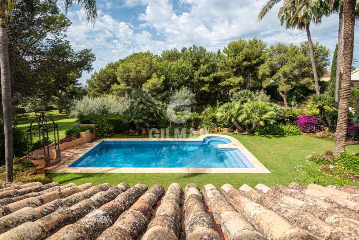 Chalet de 5 habitaciones en Marbella en venta con piscina garaje - 4.900.000 € (Ref: 9229129)