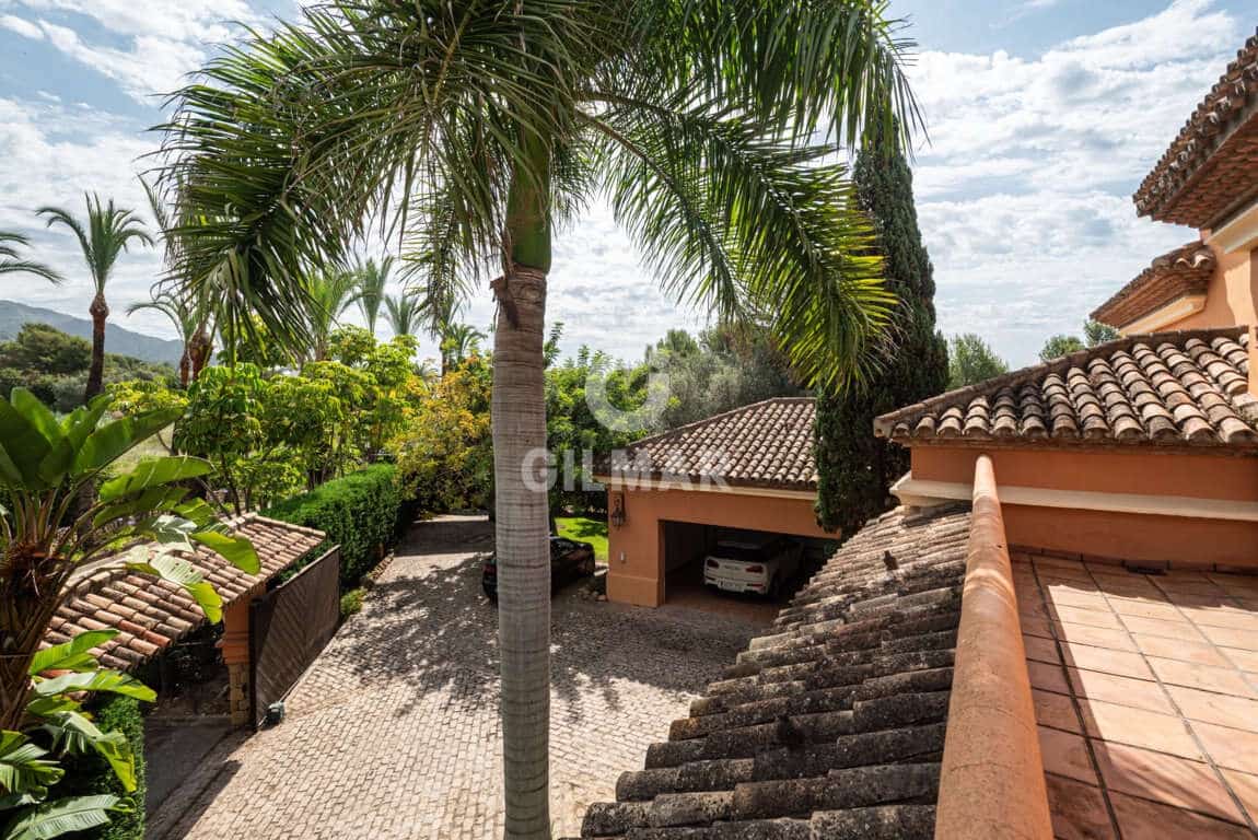 Chalet de 5 habitaciones en Marbella en venta con piscina garaje - 4.900.000 € (Ref: 9229129)