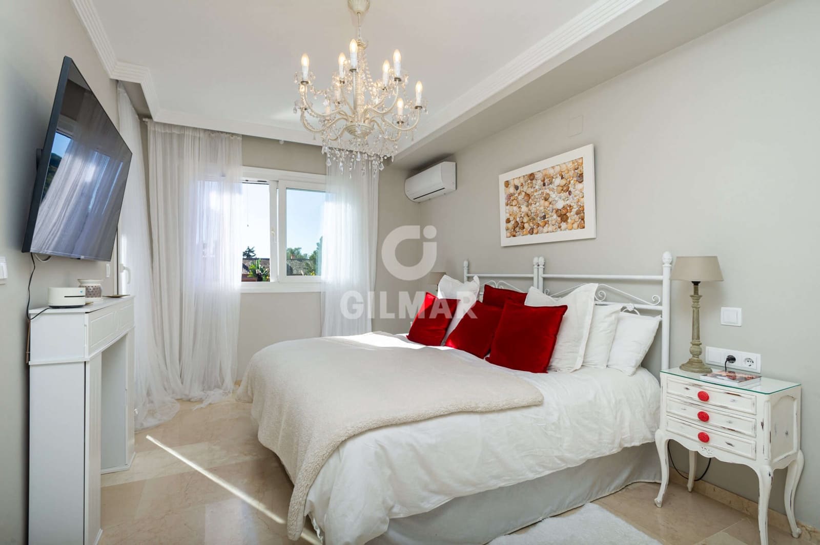 5 soverom Rekkehus til salgs i Marbella med svømmebasseng garasje - € 1 250 000 (Ref: 9229130)